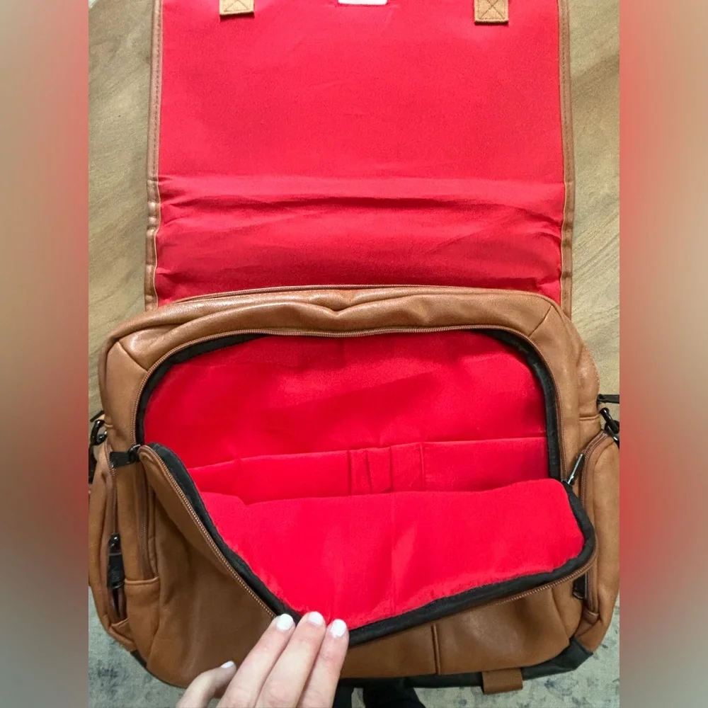 Snugg Laptop Case
